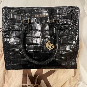 Micheal Kors Black Crocodile Embossed Leather Dillon Tote Bag W/ Crossbody Strap